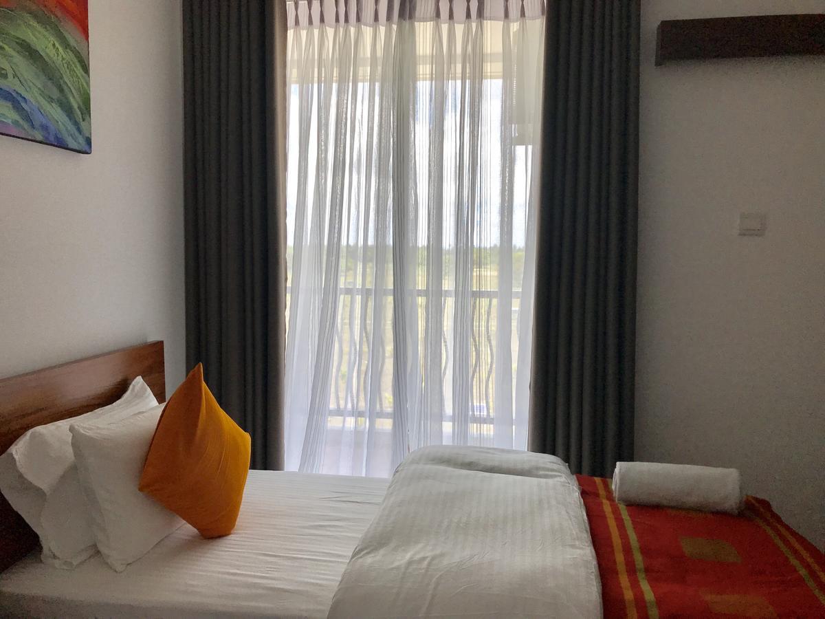 Araliya Oceanfront Condos Nilaveli, Trincomalee Ngoại thất bức ảnh